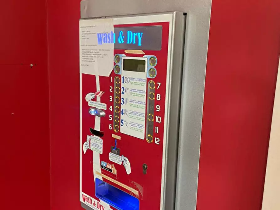 Immagine 5 di Attività commerciale in vendita  a Castelfranco Veneto