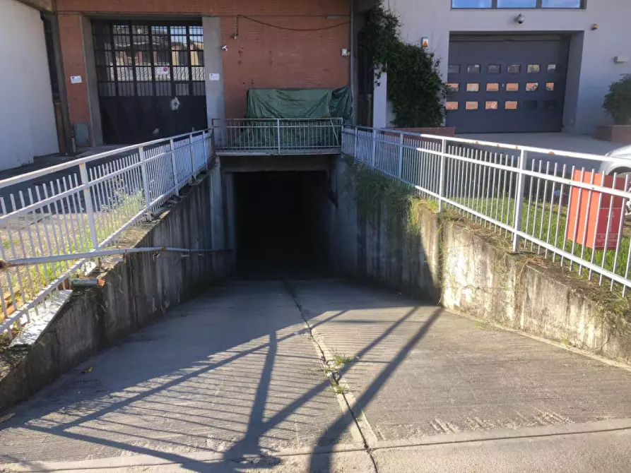 Immagine 2 di Magazzino in vendita  in Via Chambery 119 a Torino