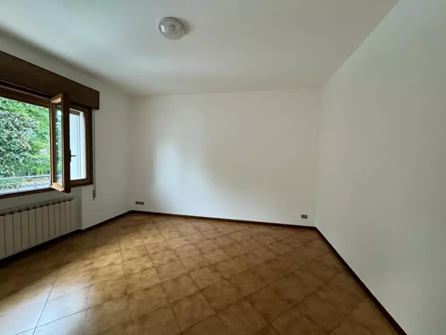 Immagine 2 di Ufficio in affitto  a Villa Del Conte