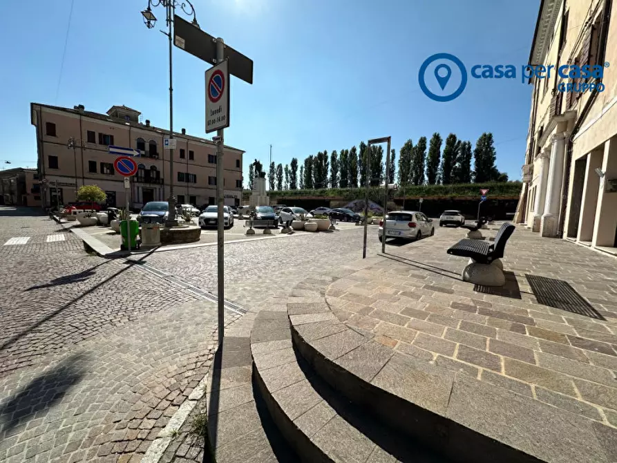 Immagine 19 di Appartamento in vendita  in Piazza Garibaldi 15 a Ariano Nel Polesine