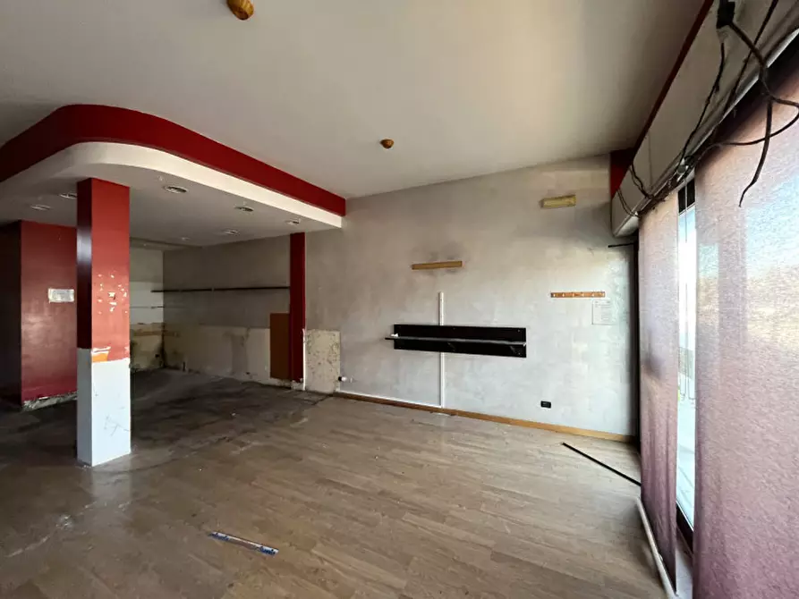 Immagine 9 di Negozio in vendita  in VIA IV NOVEMBRE a Mestrino