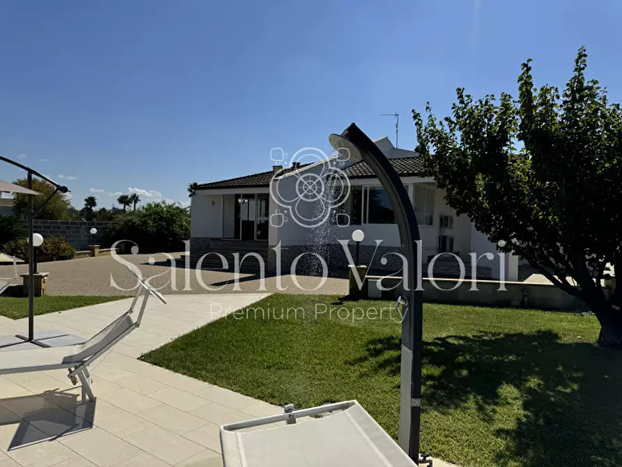Immagine 19 di Villa in vendita  in Contrada Tuli-Jala a Parabita