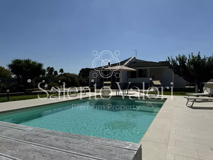 Immagine 34 di Villa in vendita  in Contrada Tuli-Jala a Parabita