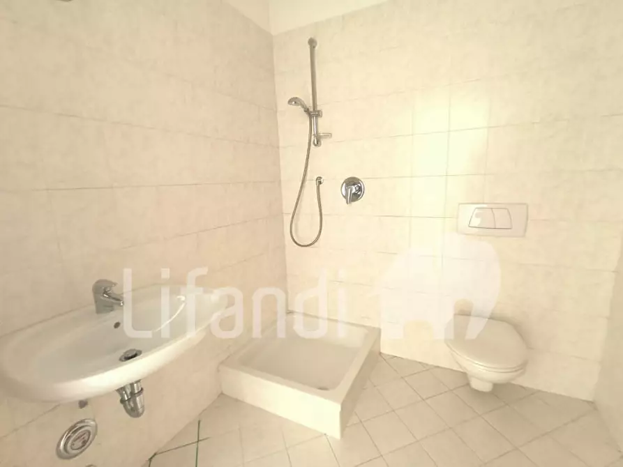 Immagine 8 di Ufficio in vendita  in Luis Zuegg straße a Merano .Meran.