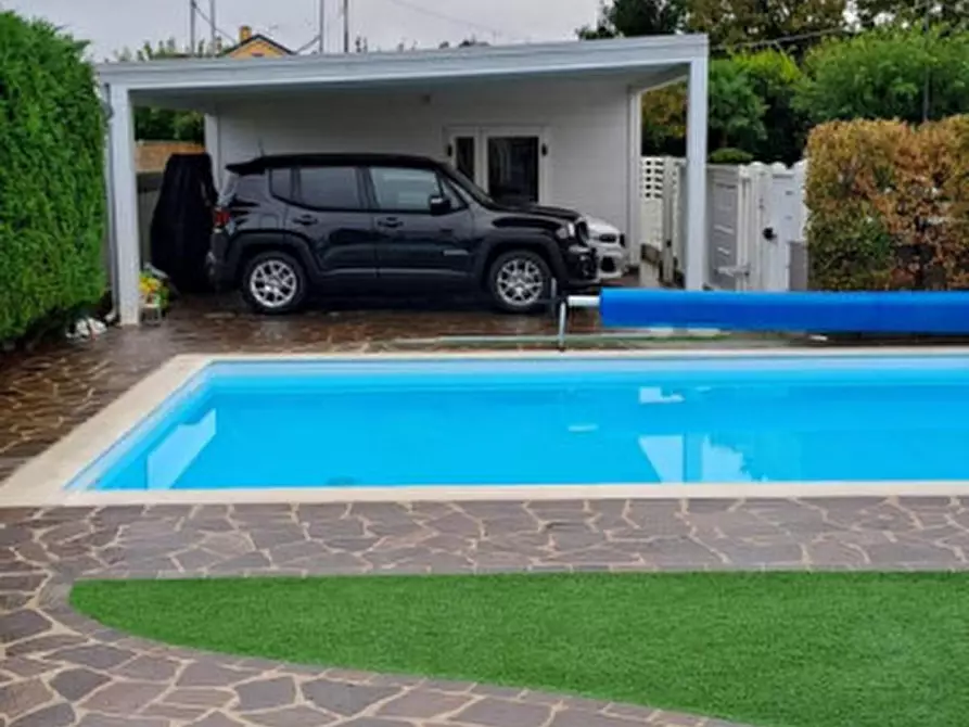 Immagine 3 di Casa bifamiliare in vendita  in via giovanni falcone a Villafranca Padovana