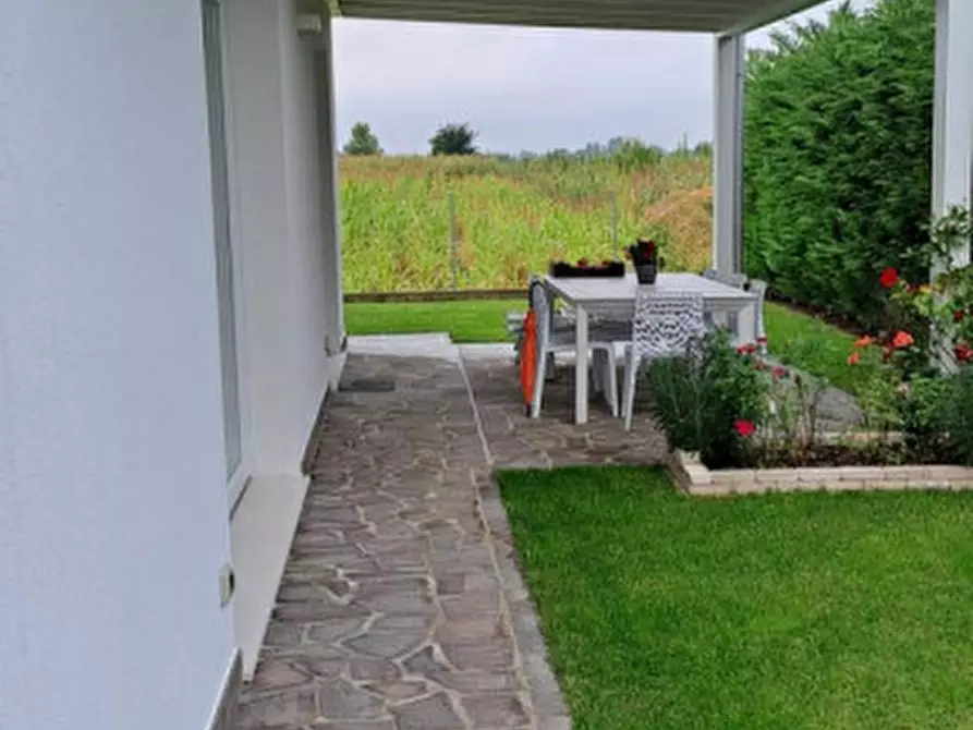 Immagine 19 di Casa bifamiliare in vendita  in via giovanni falcone a Villafranca Padovana