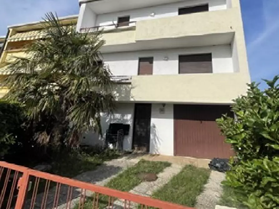 Immagine 1 di Appartamento in vendita  in Via Giuseppe Verdi, 7 a Giavera Del Montello