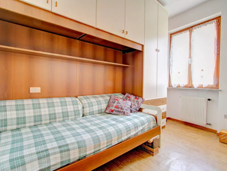 Immagine 7 di Casa bifamiliare in vendita  a Nago-Torbole