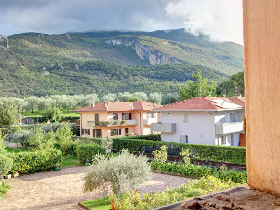 Immagine 12 di Casa bifamiliare in vendita  a Nago-Torbole