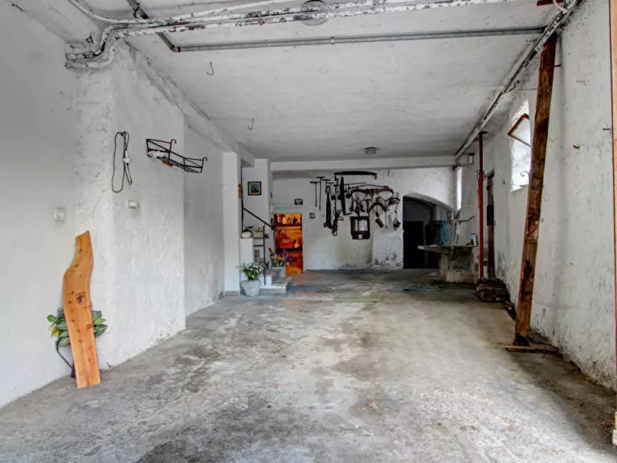 Immagine 15 di Casa bifamiliare in vendita  a Nago-Torbole