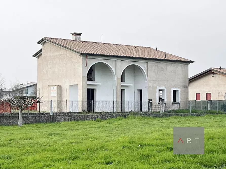 Immagine 1 di Casa indipendente in vendita  a Tombolo