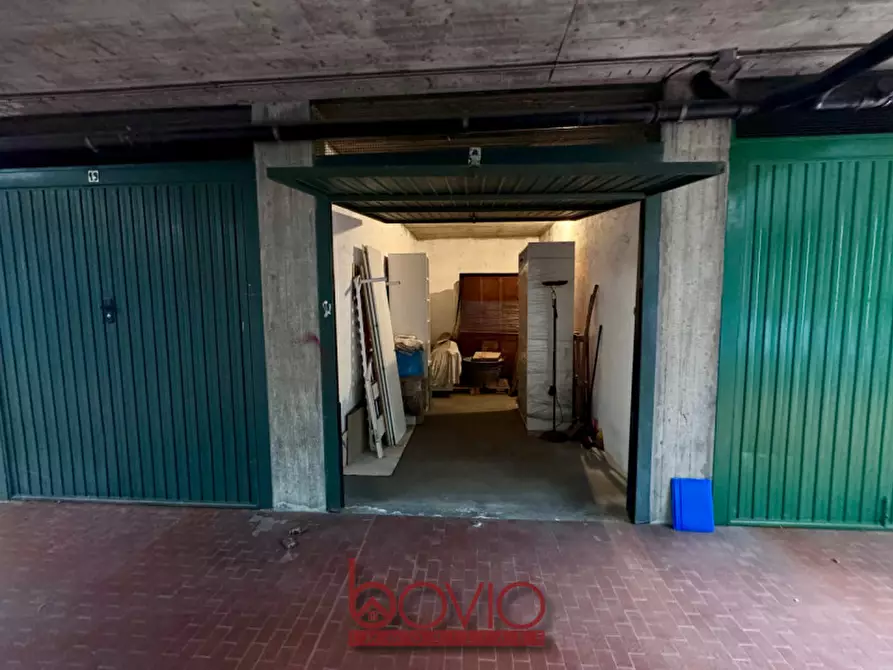 Immagine 1 di Garage in vendita  in STRADA BERTOLLA 19 a Torino