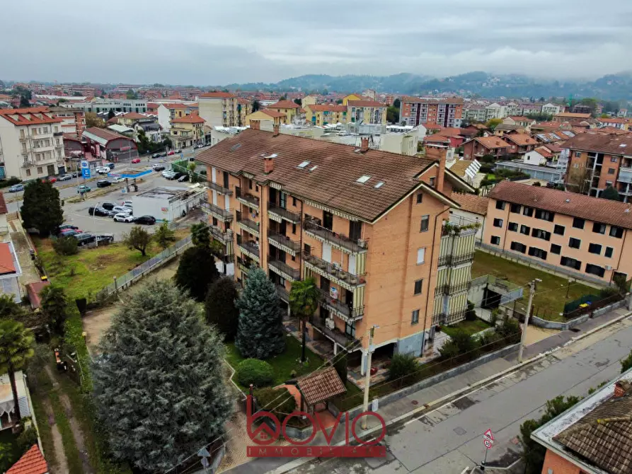 Immagine 1 di Garage in vendita  in STRADA BERTOLLA 19 a Torino