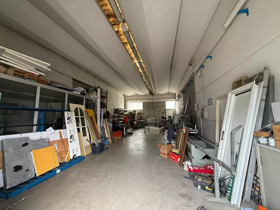 Immagine 2 di Capannone industriale in affitto  in Viale del lavoro a Belfiore