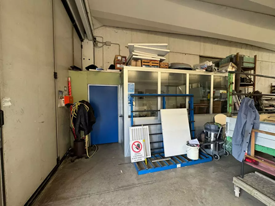 Immagine 9 di Capannone industriale in affitto  in Viale del lavoro a Belfiore