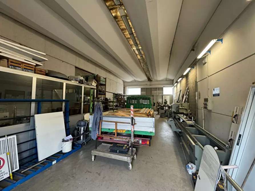 Immagine 4 di Capannone industriale in affitto  in Viale del lavoro a Belfiore