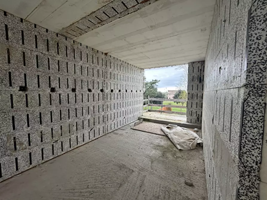 Immagine 5 di Casa bifamiliare in vendita  in Via Accademia a Rosolina