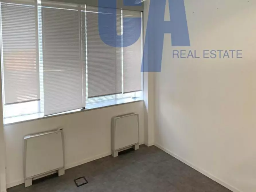 Immagine 16 di Ufficio in affitto  in VIALE MONZA a Milano