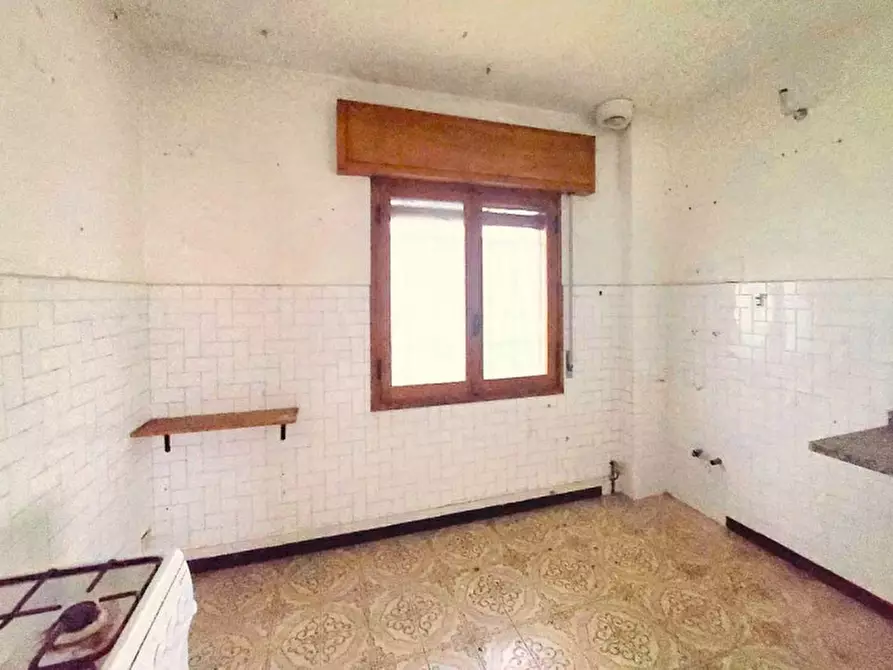 Immagine 5 di Appartamento in vendita  in Via Antonio Gramsci, N. 50 a Foligno