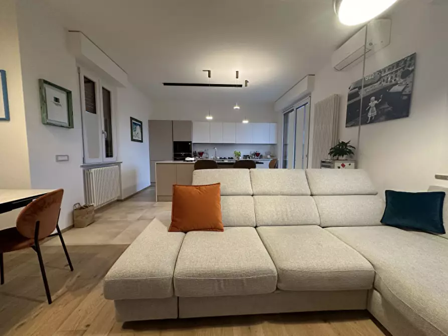 Immagine 3 di Appartamento in vendita  a Senigallia