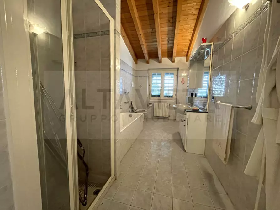 Immagine 25 di Villa in vendita  in via xx settembre a Flero