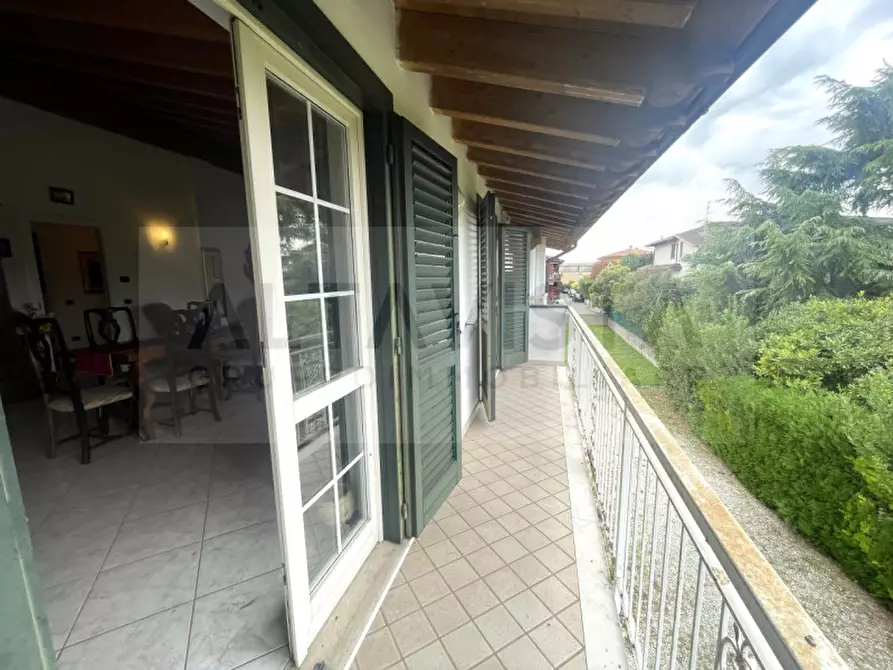 Immagine 26 di Villa in vendita  in via xx settembre a Flero