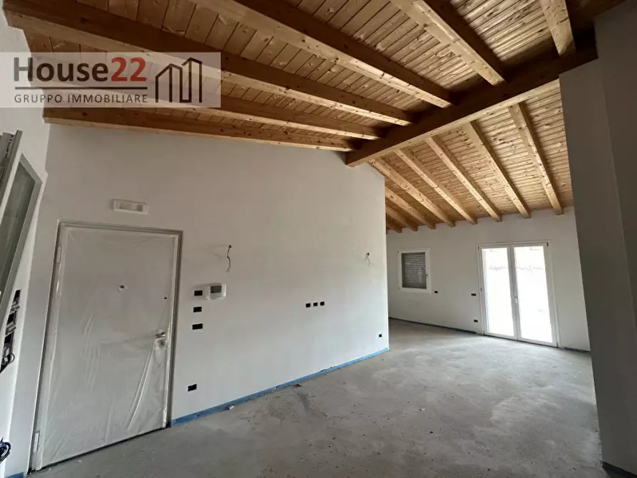 Immagine 5 di Appartamento in vendita  a Brescia