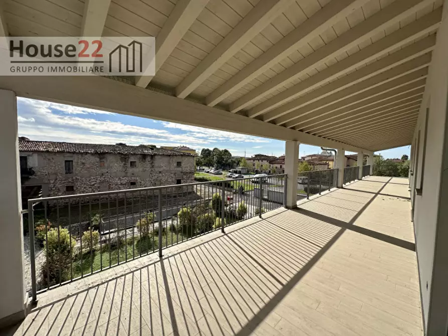 Immagine 11 di Appartamento in vendita  a Brescia
