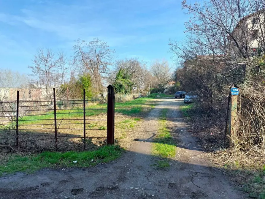 Immagine 1 di Terreno in vendita  in Via Montanara, N. snc a Sassuolo