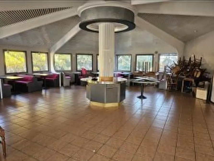 Immagine 2 di Attività commerciale in vendita  in Via della Chiesa, 42 a Prata Di Pordenone