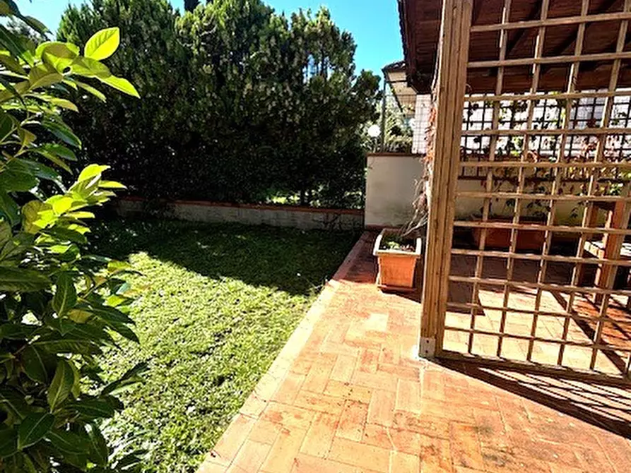 Immagine 40 di Villetta a schiera in vendita  in via ghibellina a Terranuova Bracciolini