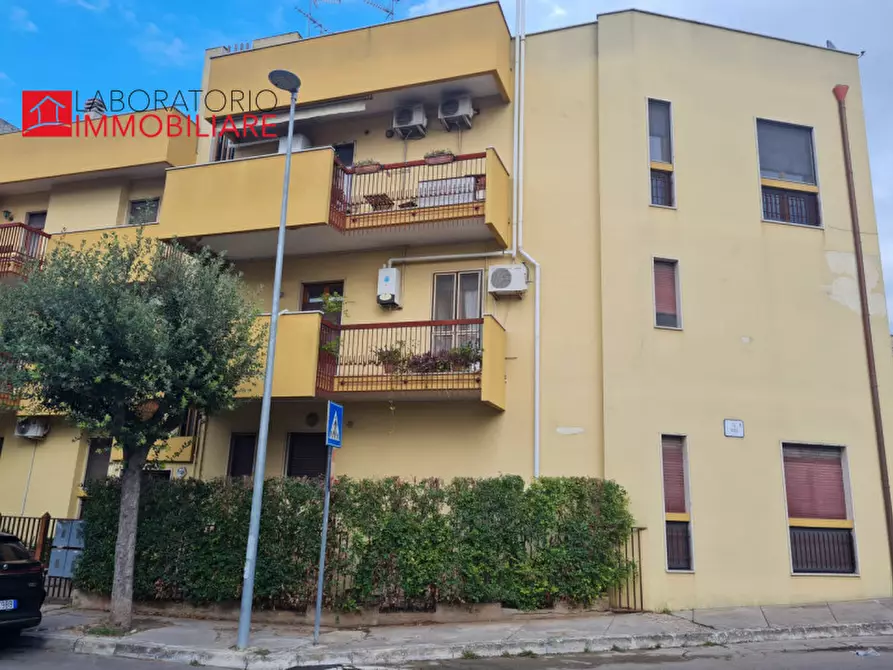 Immagine 14 di Appartamento in vendita  in via Dante Alighieri a San Cesario Di Lecce