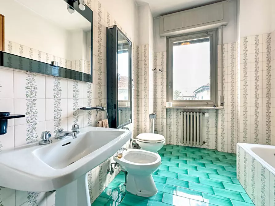 Immagine 15 di Appartamento in vendita  in Via 25 Aprile  1 a Borgosesia