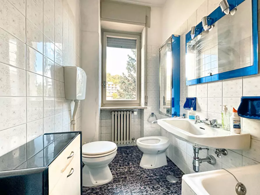 Immagine 17 di Appartamento in vendita  in Via 25 Aprile  1 a Borgosesia