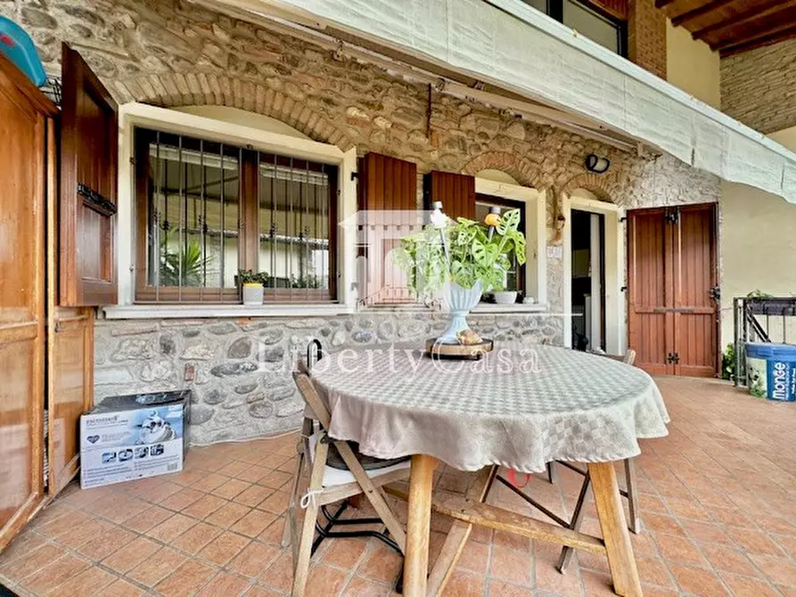 Immagine 2 di Appartamento in vendita  in Via delle Fontane a Salò