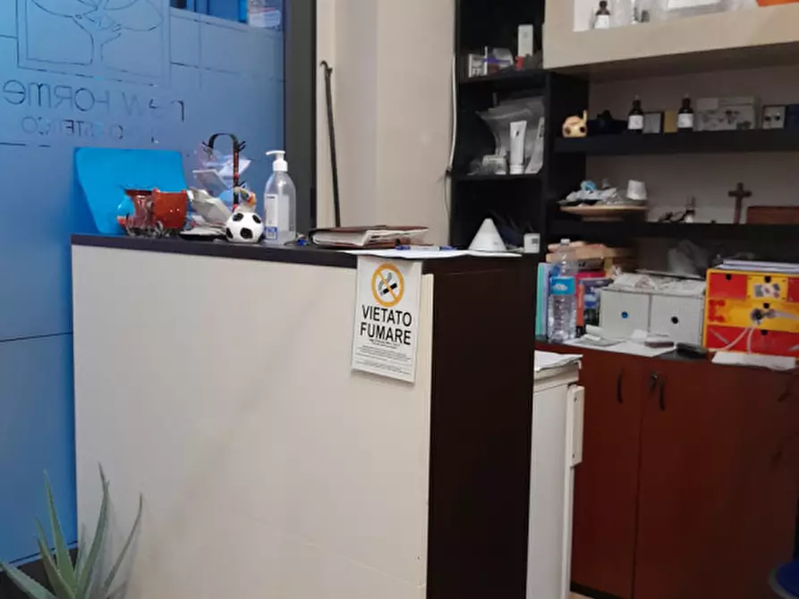 Immagine 2 di Attività commerciale in vendita  in VIA ROSARIO DI SANTA FE' 23 a Torino