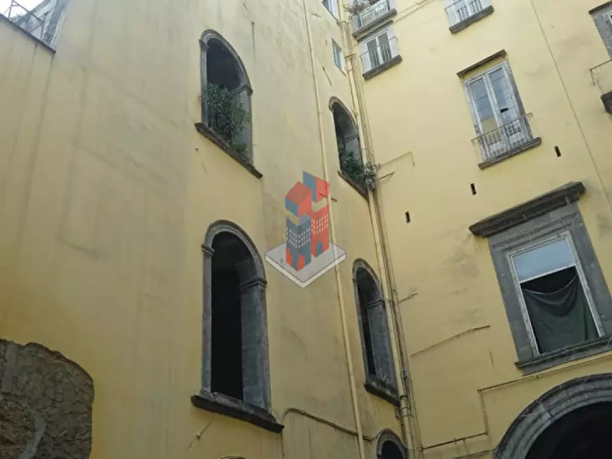 Immagine 2 di Monolocale in vendita  in CENTRO STORICO - PIAZZETTA NILO - PALAZZO BECCADELLI a Napoli