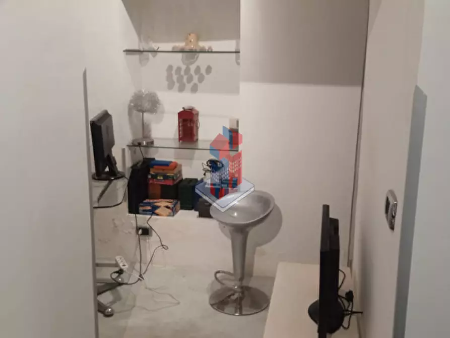 Immagine 13 di Monolocale in vendita  in CENTRO STORICO - PIAZZETTA NILO - PALAZZO BECCADELLI a Napoli