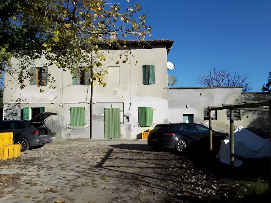 Immagine 1 di Casa bifamiliare in vendita  in Via del Santuario n. 7, località Bagnolo a Forli'