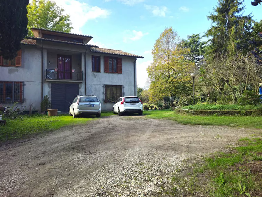 Immagine 4 di Villa in vendita  in Località il Cappuccino a Capranica
