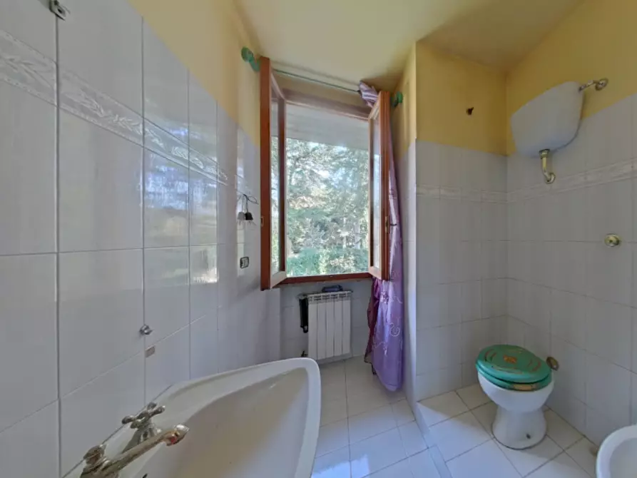 Immagine 53 di Villa in vendita  in Località il Cappuccino a Capranica