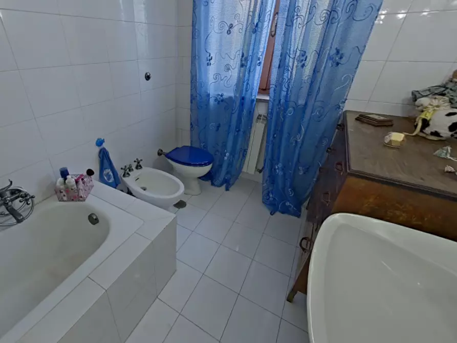 Immagine 61 di Villa in vendita  in Località il Cappuccino a Capranica