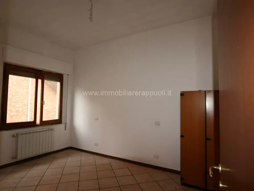 Immagine 4 di Appartamento in vendita  a Sinalunga