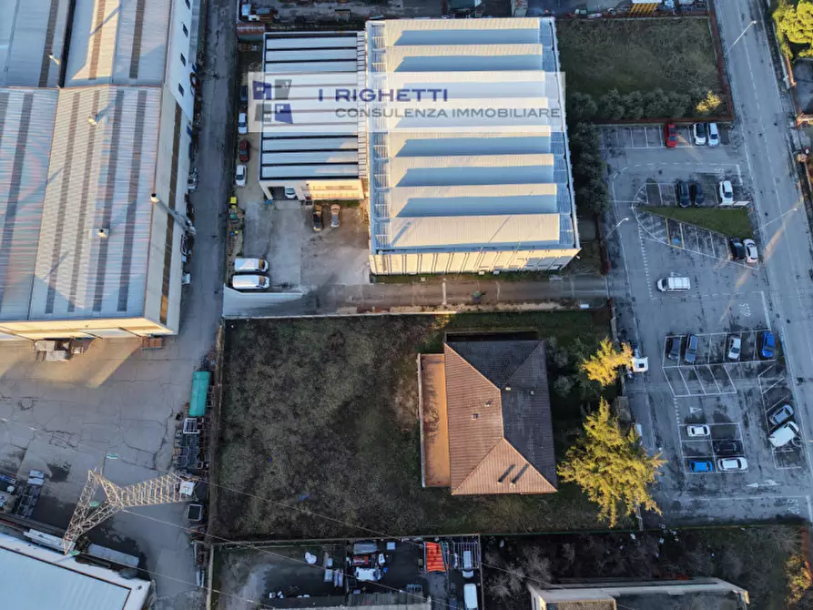 Immagine 2 di Capannone industriale in vendita  in Via Dell'Artigianato a Bussolengo