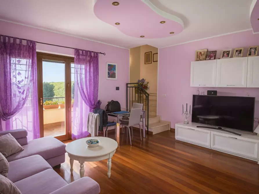 Immagine 6 di Appartamento in vendita  in VIA BORGOSESIA a Roma