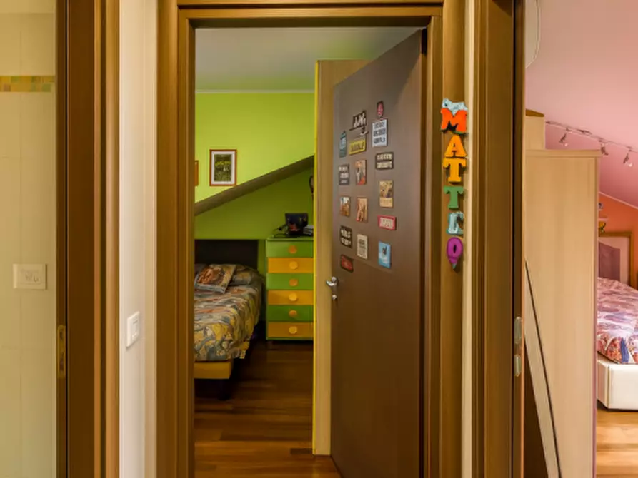 Immagine 13 di Appartamento in vendita  in VIA BORGOSESIA a Roma