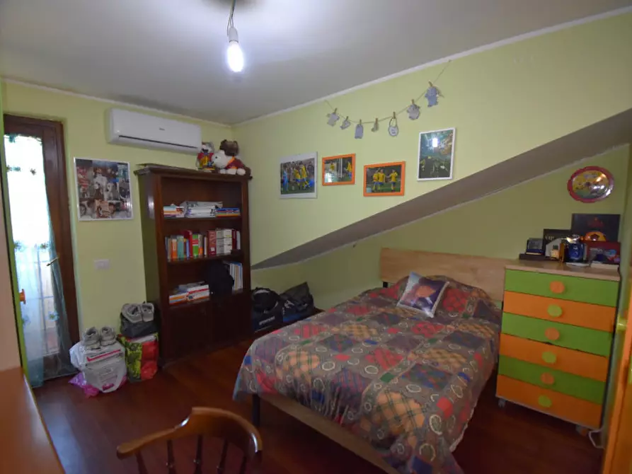 Immagine 14 di Appartamento in vendita  in VIA BORGOSESIA a Roma