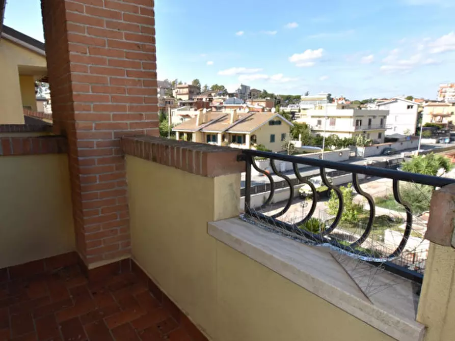 Immagine 28 di Appartamento in vendita  in VIA BORGOSESIA a Roma