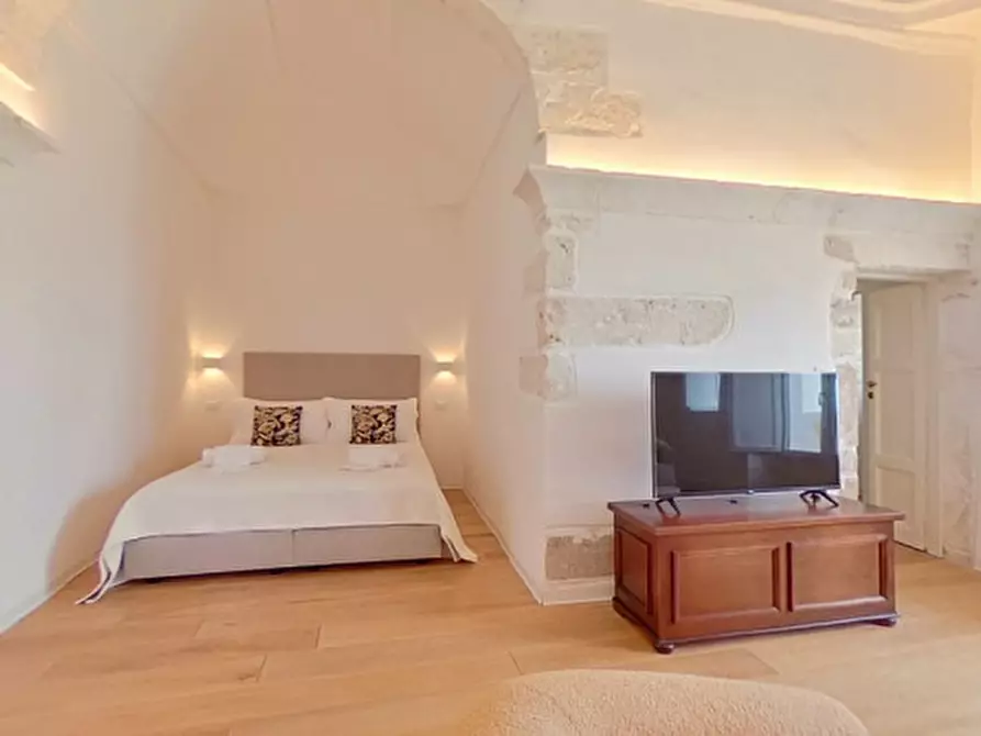 Immagine 11 di Casa indipendente in vendita  in PYTOS a Ostuni