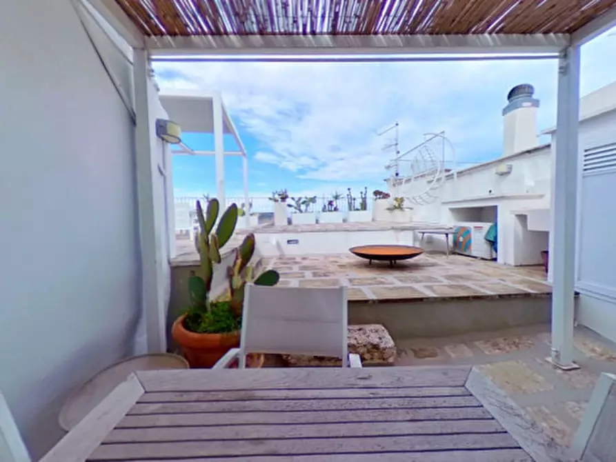 Immagine 33 di Casa indipendente in vendita  in PYTOS a Ostuni